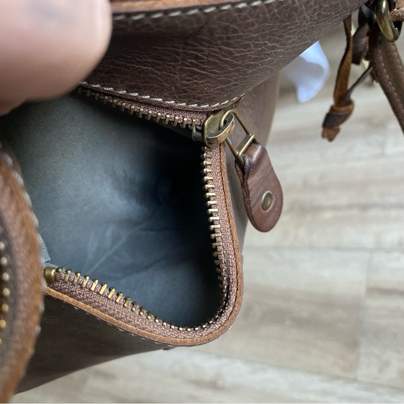 Vintage Roots genuine leather crossbody bag messenger style tribal bag - Picture 6 of 14